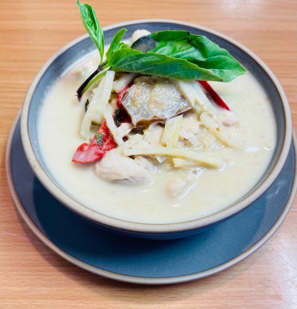 Thotsakanh Thai Food | restaurant | 221 S Magnolia Ave, Anaheim, CA 92804, USA | 7148862072 OR +1 714-886-2072