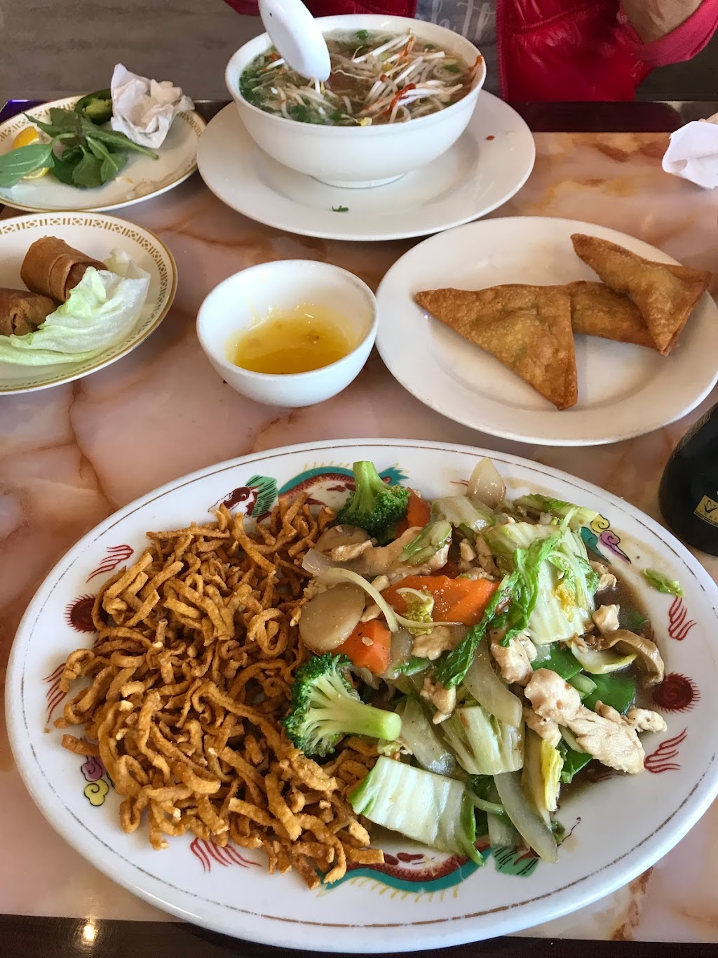 Saigon | Oriental Restaurant | restaurant | 1103 North Broadway Avenue, Wichita, KS 67214, USA | 3162628134 OR +1 316-262-8134
