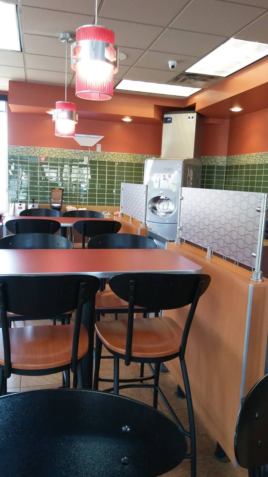 Jack in the Box | restaurant | 3120 Fowler Ave, Clovis, CA 93611, USA | 5595771358 OR +1 559-577-1358