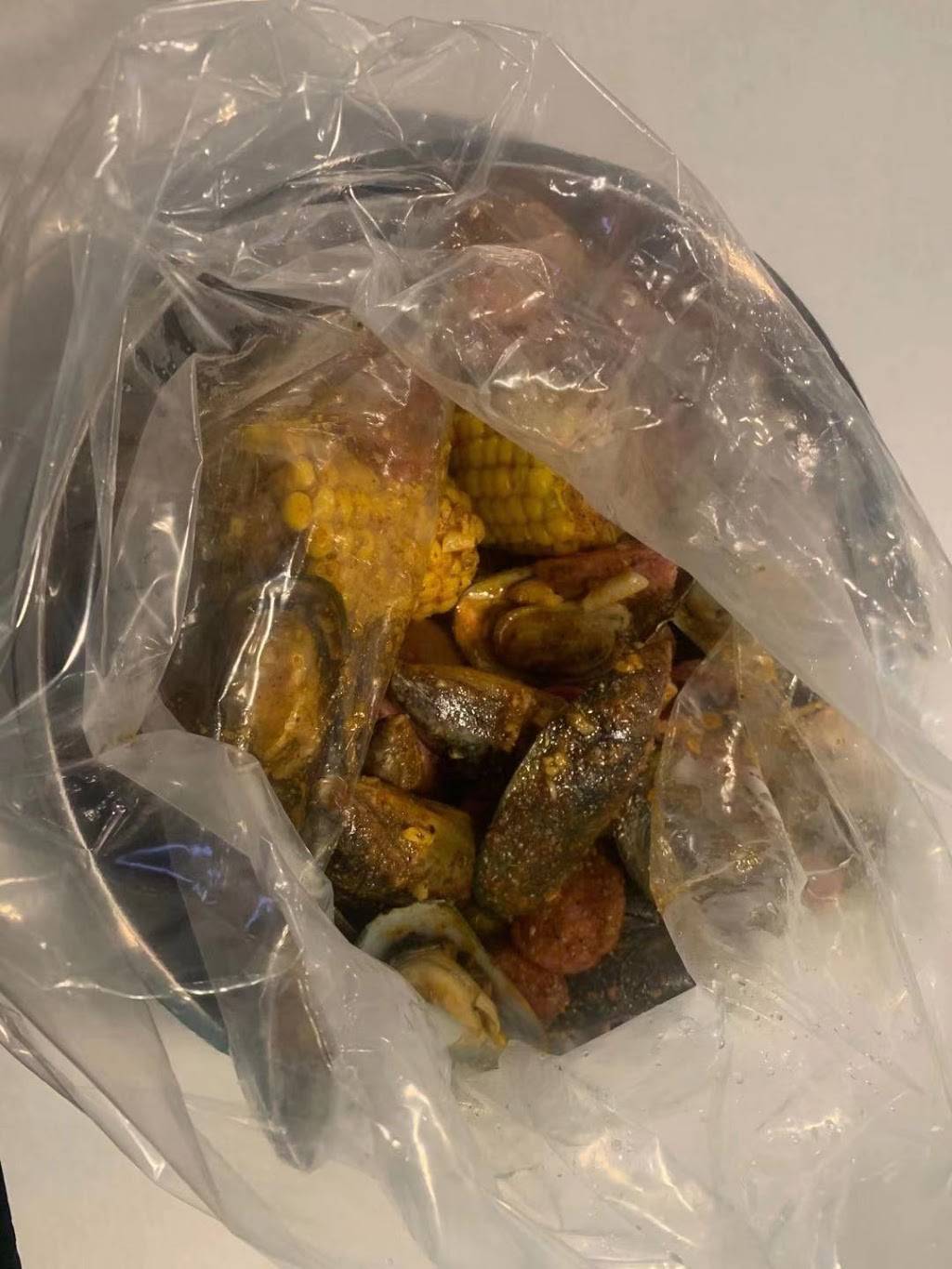 Juicy King Crab House | restaurant | 55 Town Center Way, Hampton, VA 23666, USA | 7576578118 OR +1 757-657-8118