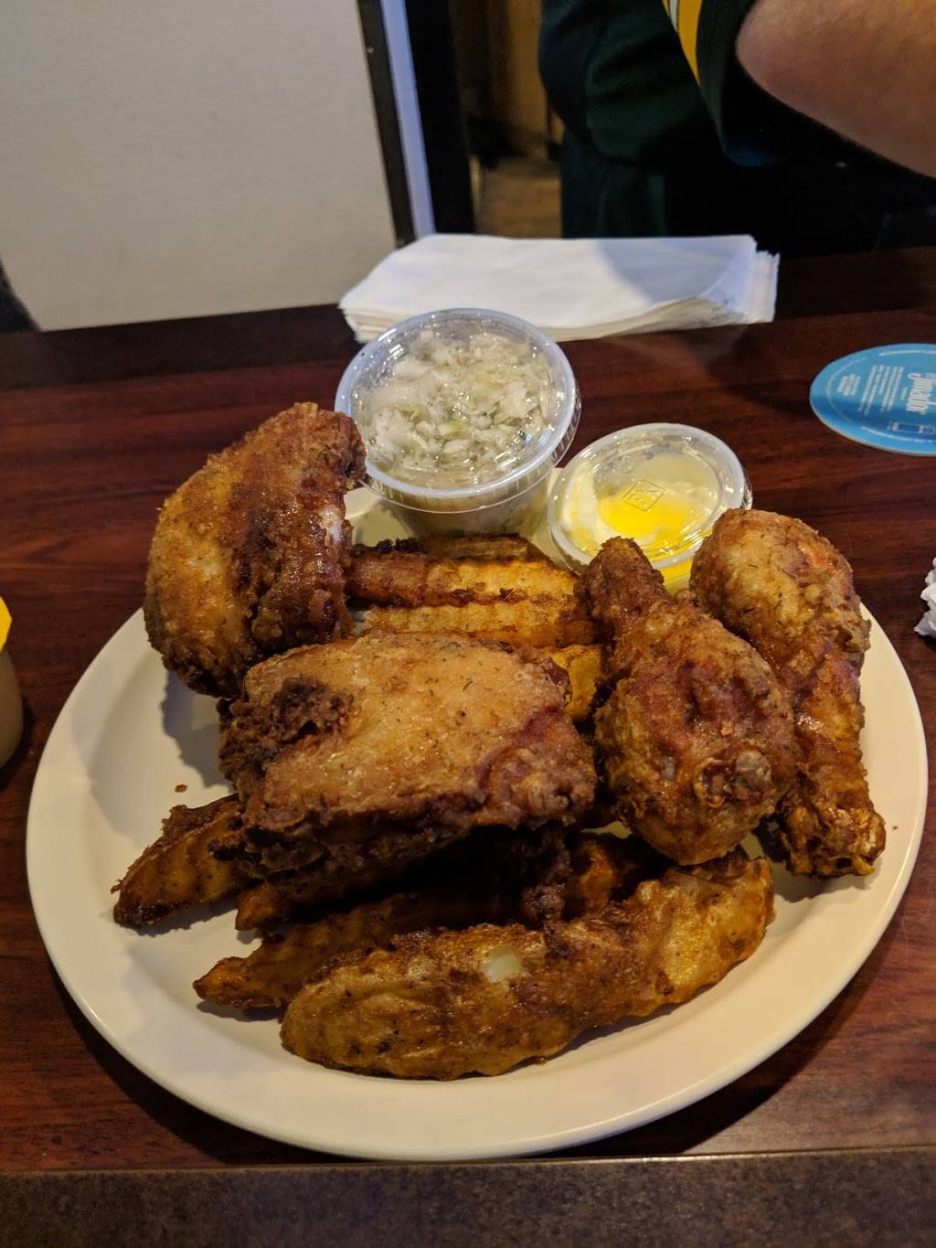 City Club Tavern & Grill | restaurant | 228 E Mill St, Plymouth, WI 53073, USA | 9204495239 OR +1 920-449-5239