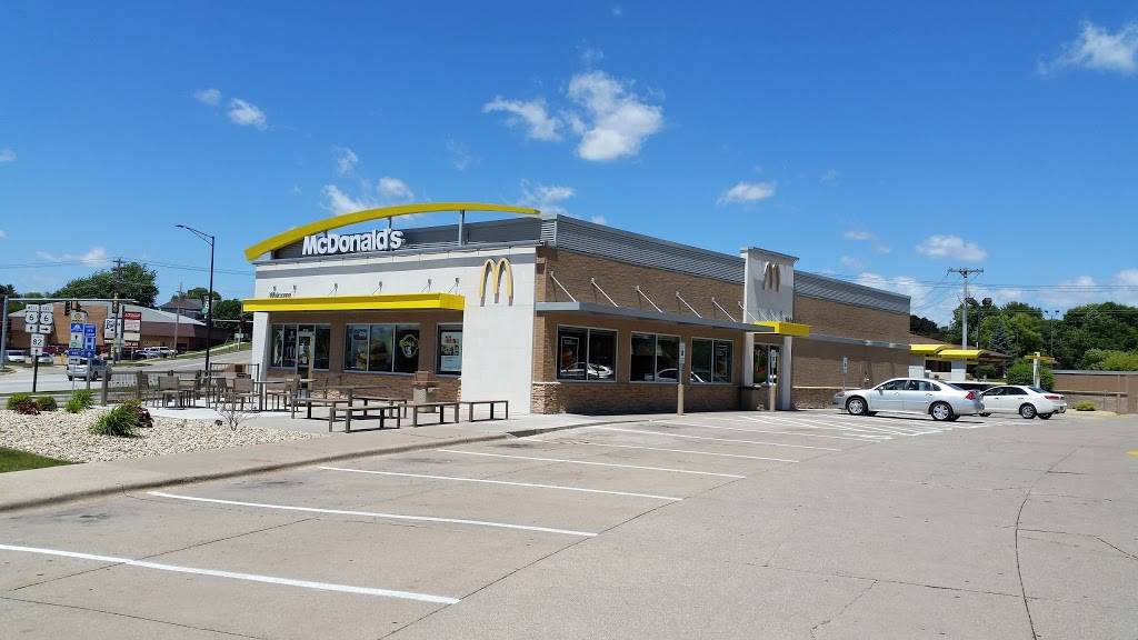 McDonalds | cafe | 1022 S Oakwood Ave, Geneseo, IL 61254, USA | 3099445040 OR +1 309-944-5040
