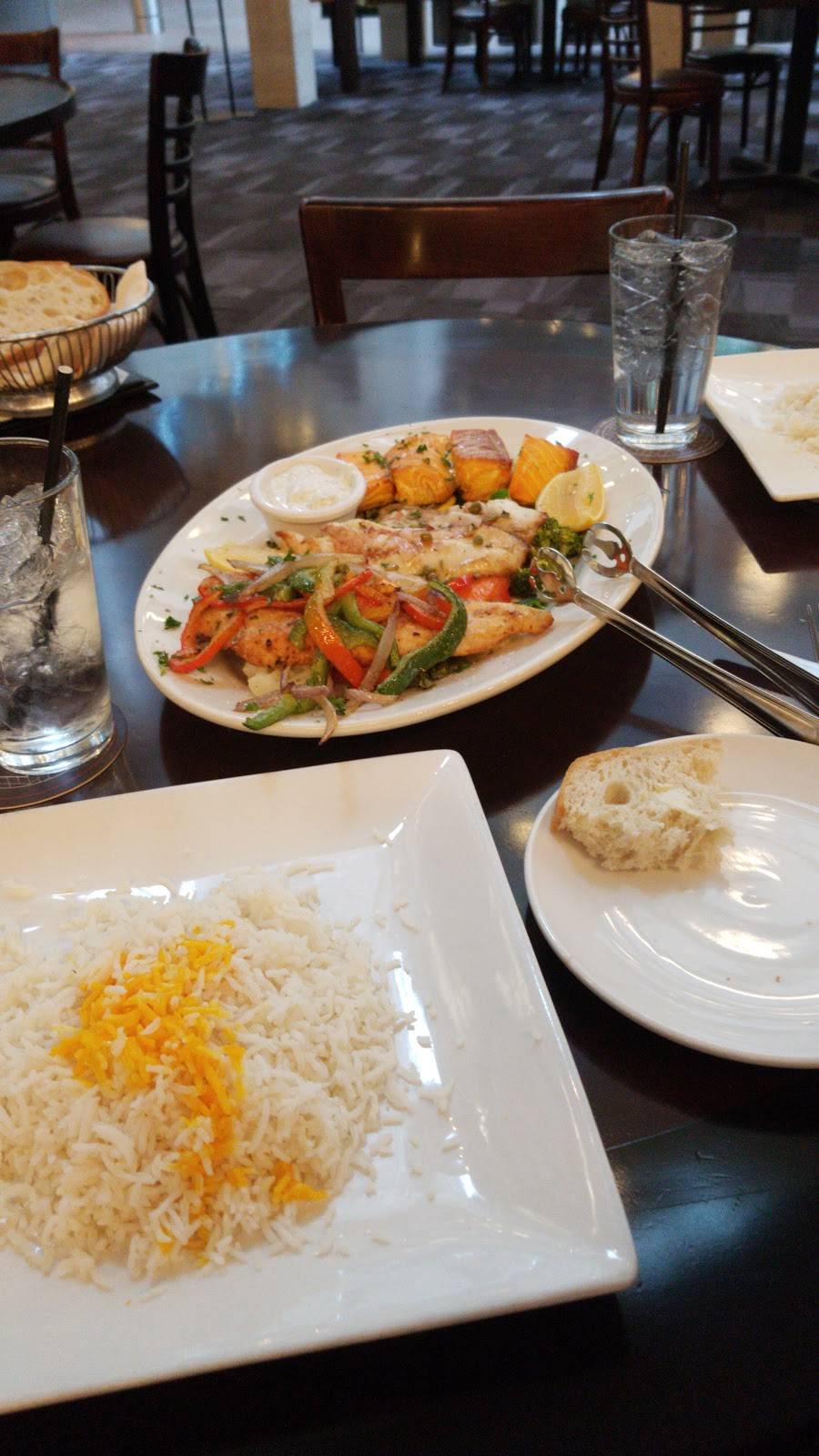 Atlas Grill & Clubroom | restaurant | 200 South 6th St, Minneapolis, MN 55402, USA | 6123324200 OR +1 612-332-4200