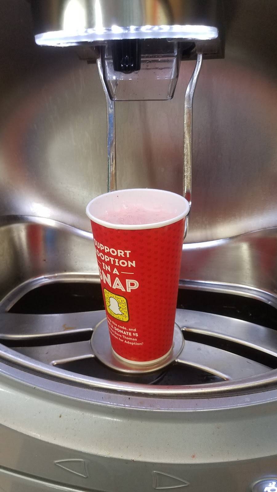 Wendys | restaurant | 175 N Genesee St, Utica, NY 13502, USA | 3157248355 OR +1 315-724-8355