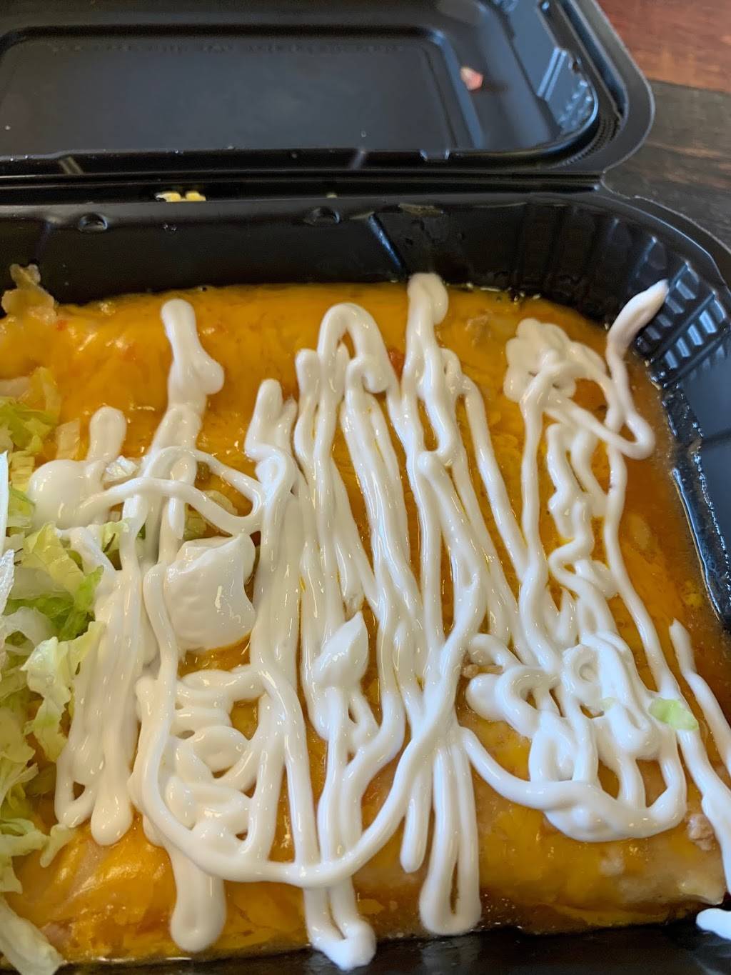 Santiagos Mexican Restaurant | restaurant | 10400 E 6th Ave, Aurora, CO 80010, USA | 3033437040 OR +1 303-343-7040