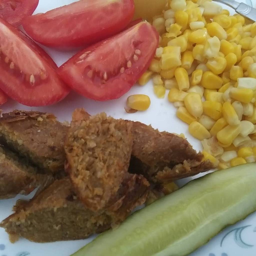 Wally Parr Sausage | restaurant | 1474 Gordon St, Guelph, ON N1L 1C8, Canada | 5192657271 OR +1 519-265-7271