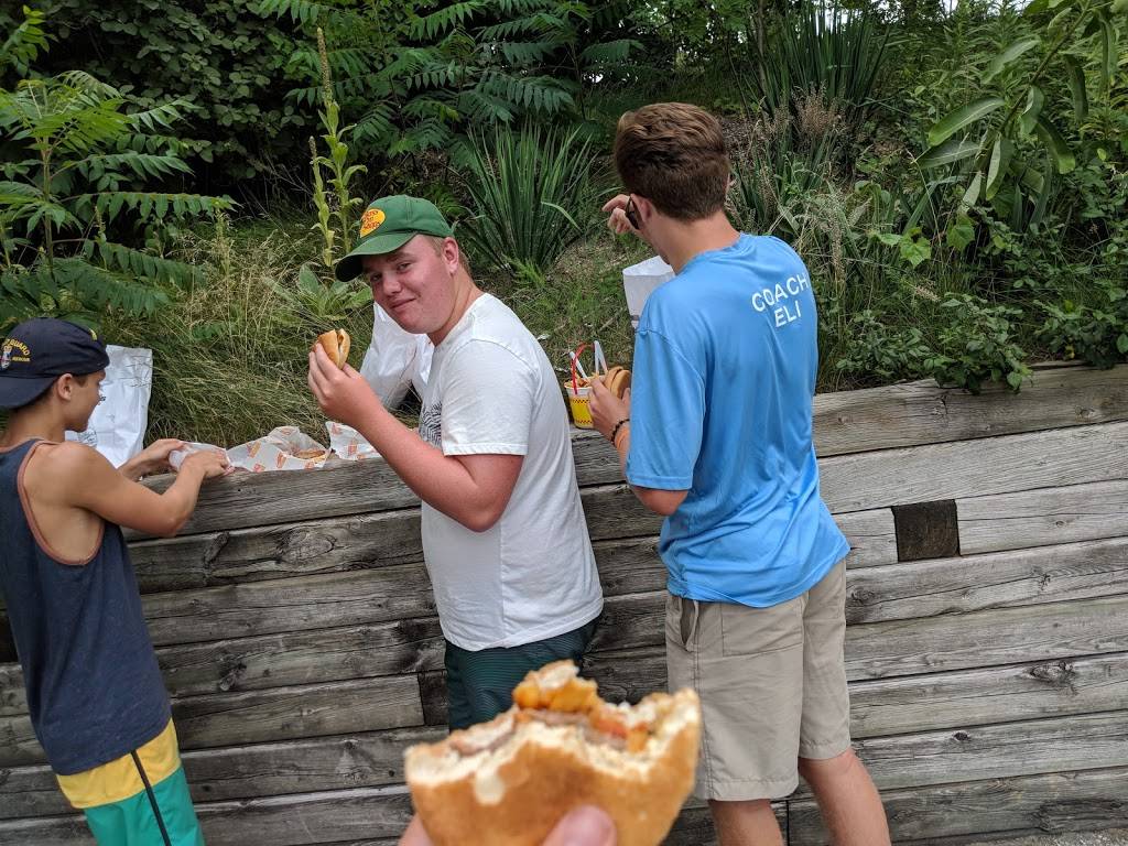 Fast Eddies | restaurant | 83 Queensway E, Simcoe, ON N3Y 4M5, Canada | 5194283278 OR +1 519-428-3278