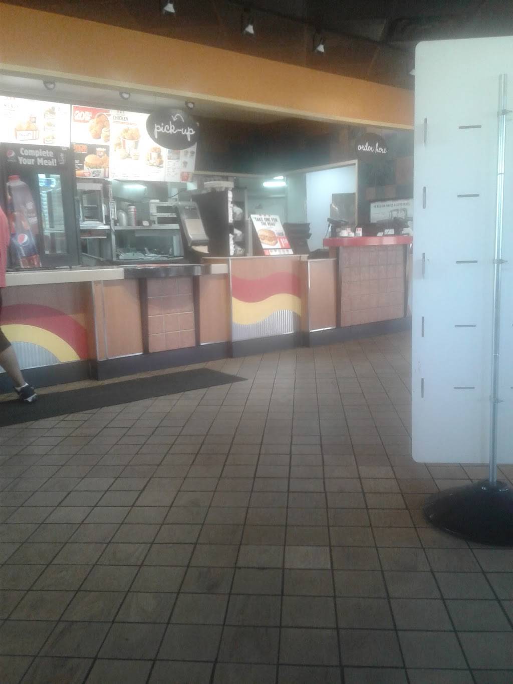 KFC | restaurant | 3296 Highway 80 West, Jackson, MS 39204, USA | 6018125478 OR +1 601-812-5478