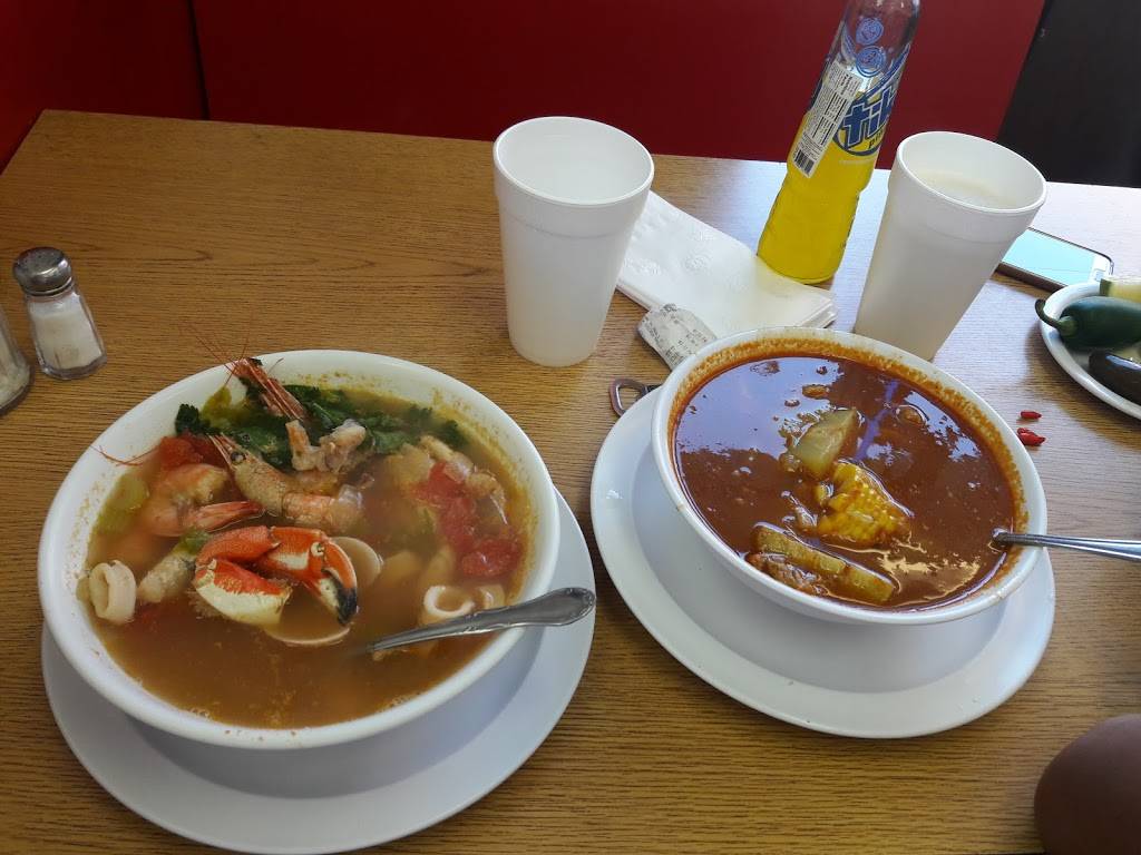 El Guanaco Restaurant | restaurant | 5656 Santa Monica Blvd, Los Angeles, CA 90038, USA | 3234612636 OR +1 323-461-2636