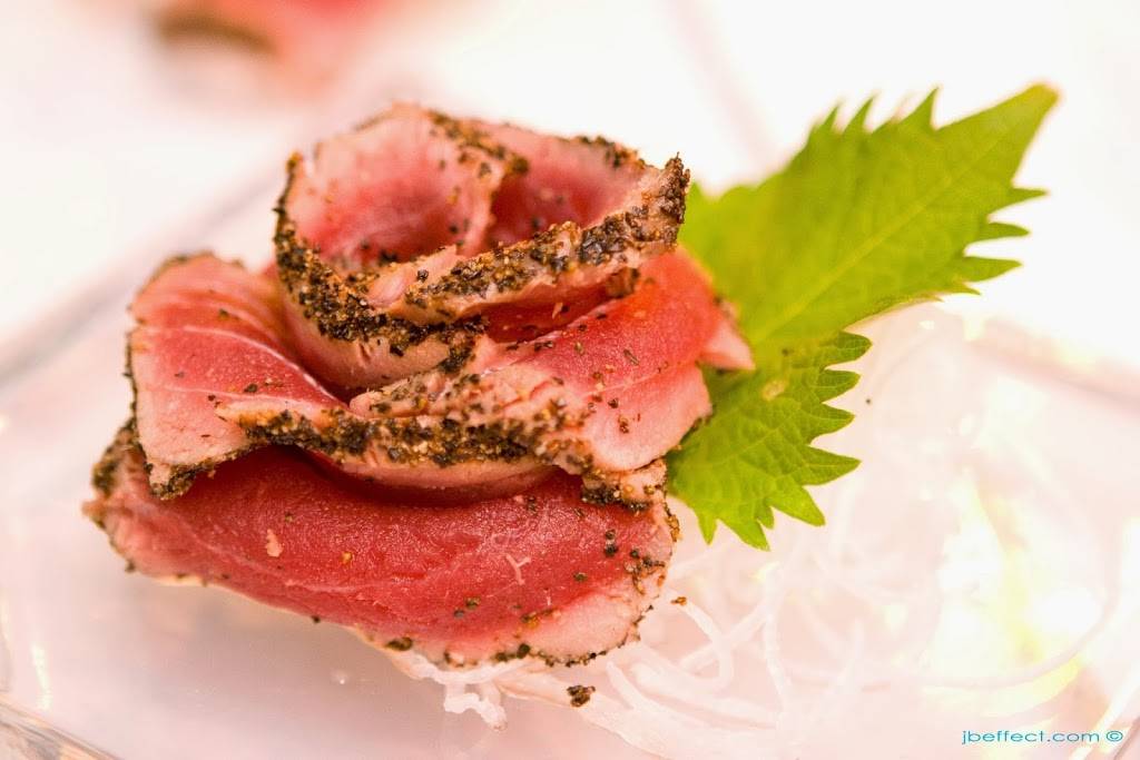 Tsunami Sushi | restaurant | 17236 Pacific Coast Hwy, Huntington Beach, CA 92649, USA | 5625925806 OR +1 562-592-5806