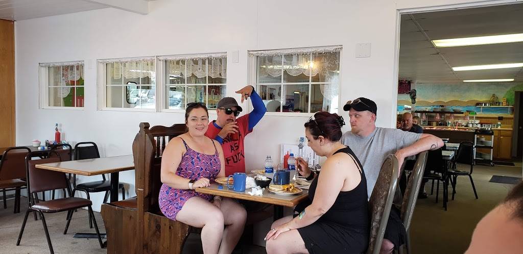 Sand Castle Restaurant | restaurant | Mears, MI 49436, USA | 2318732970 OR +1 231-873-2970