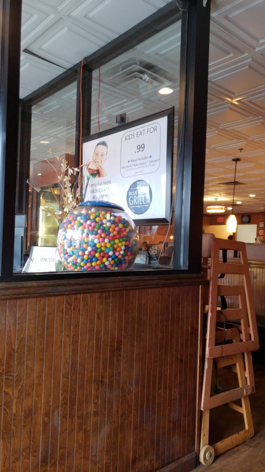 Blue Ridge Grill | restaurant | 3400 W Ridge Rd, Rochester, NY 14626, USA | 5852259440 OR +1 585-225-9440