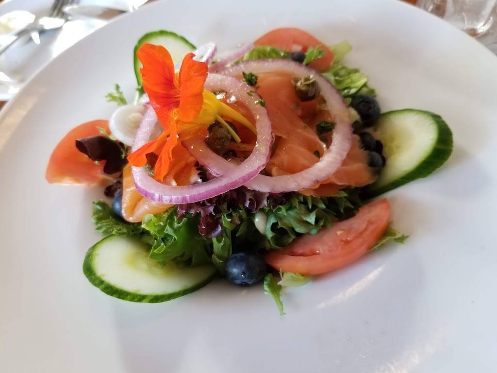 Des petits ventres | restaurant | 839 Rue de Saint Jovite, Mont-Tremblant, QC J8E 3J8, Canada | 8196811888 OR +1 819-681-1888