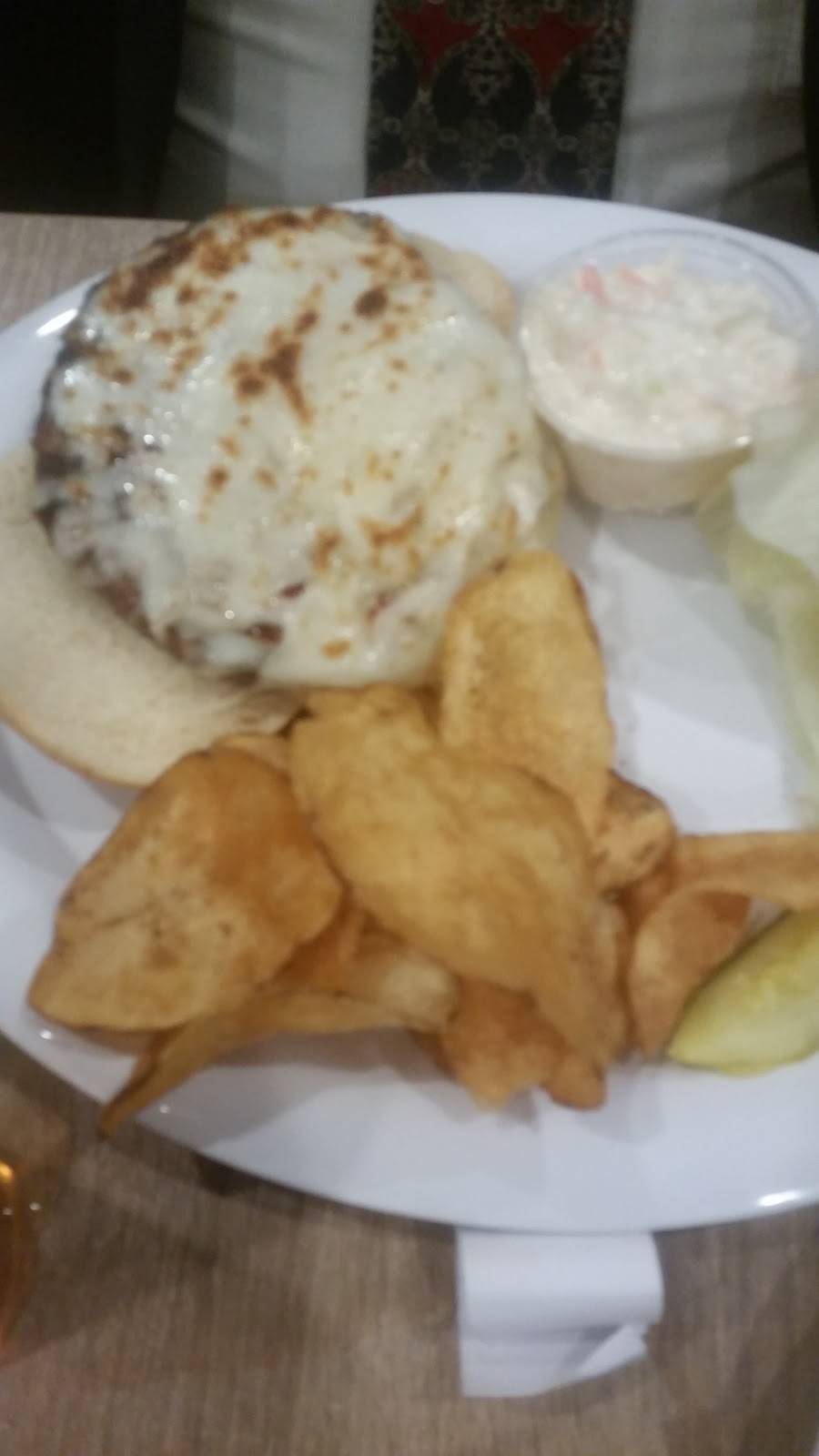 Bayview | restaurant | 25 Van Brunt Rd, Far Rockaway, NY 11693, USA | 7189452525 OR +1 718-945-2525