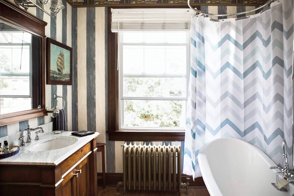 Brownsville Road House: Bed & Breakfast | cafe | 3406 Brownsville Rd, Pittsburgh, PA 15227, USA | 4128851242 OR +1 412-885-1242