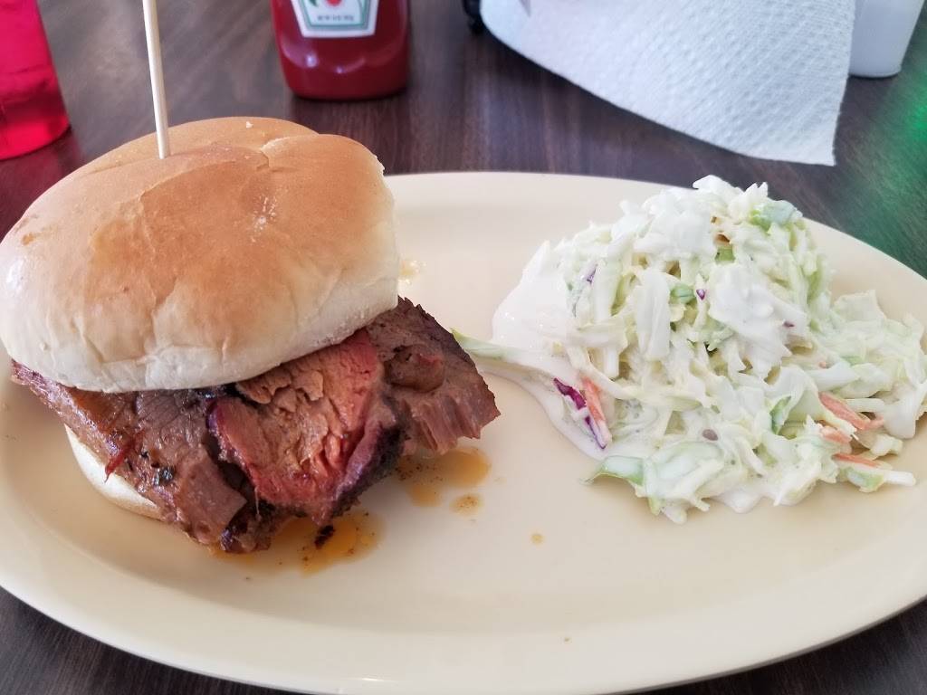 Busy Bee Drive-In | restaurant | 811 Crossland Ave, Clarksville, TN 37040, USA | 9316471808 OR +1 931-647-1808