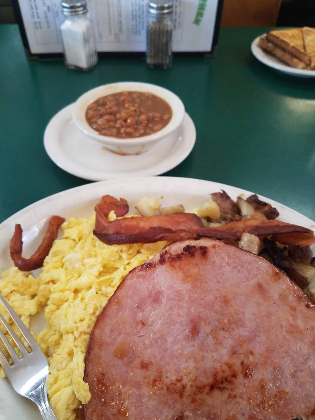 The Country Kitchen | restaurant | 18 Hampshire St, Methuen, MA 01844, USA | 9786879632 OR +1 978-687-9632