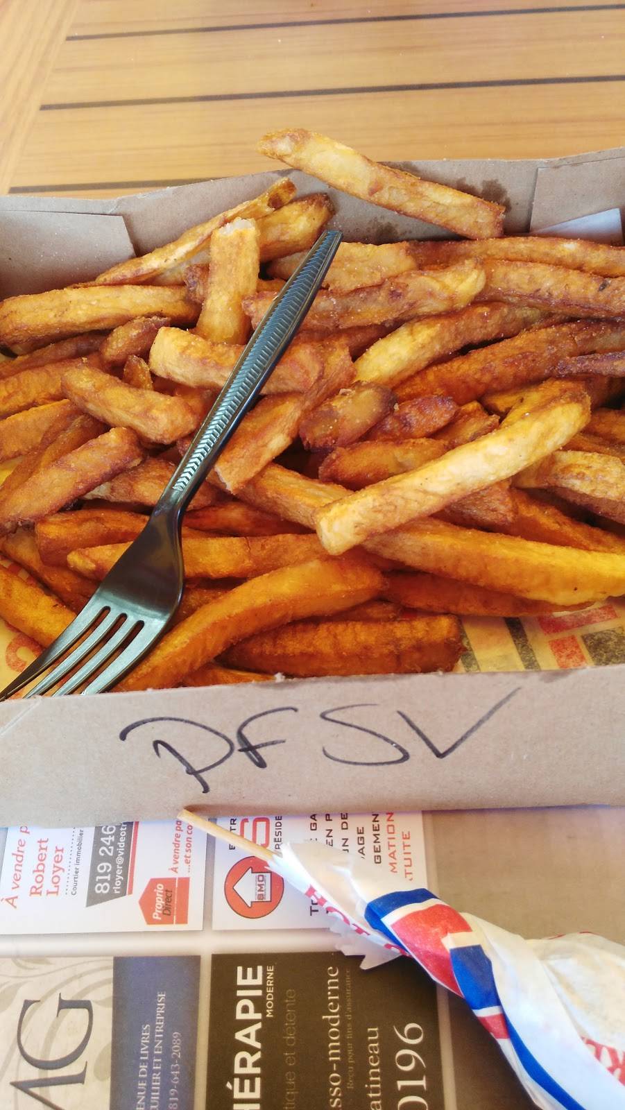 Chez Lou Patate | restaurant | 374 Rue Main, Gatineau, QC J8P 5K7, Canada | 8196432100 OR +1 819-643-2100