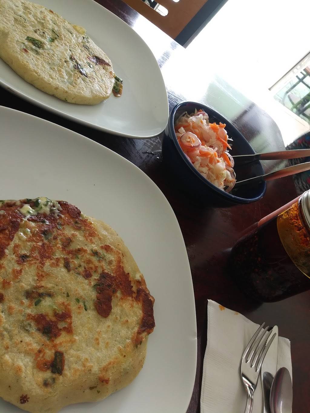 Aramacao Internacional Pupuseria | restaurant | Calle F.C., Libertad, 22400 Tijuana, B.C., Mexico | 016648602679 OR +52 664 860 2679