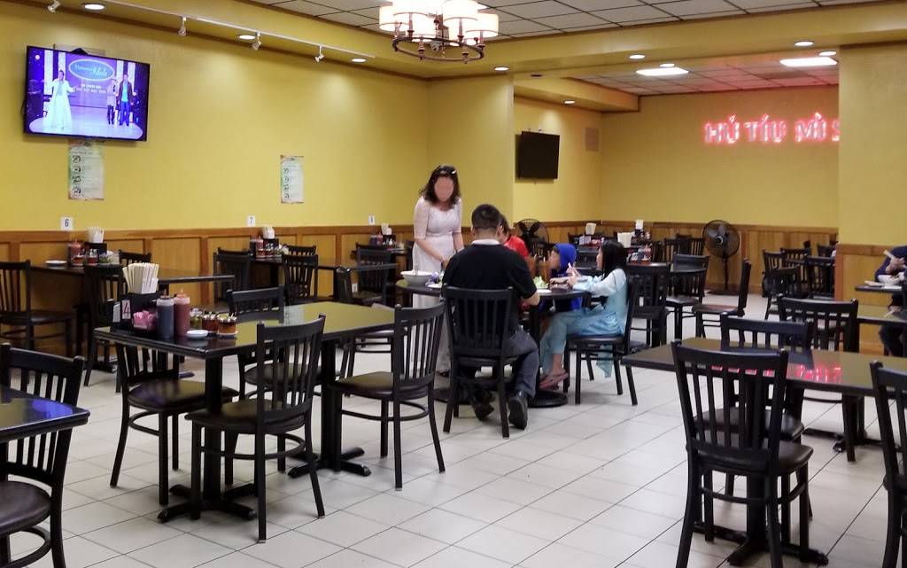 Hu Tiu Mi S45 | restaurant | 10904 Scarsdale Blvd #230, Houston, TX 77089, USA | 8324869205 OR +1 832-486-9205