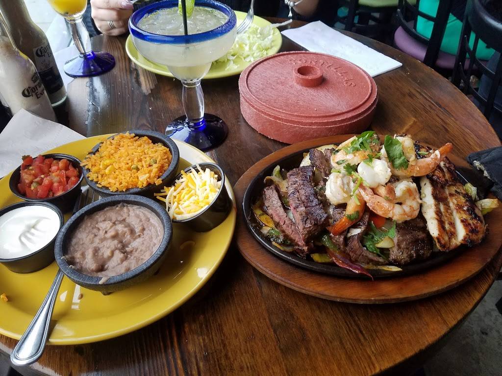 Tacos El Tio | restaurant | 6400 E Black Horse Pike, Egg Harbor Township, NJ 08234, USA | 6095686386 OR +1 609-568-6386