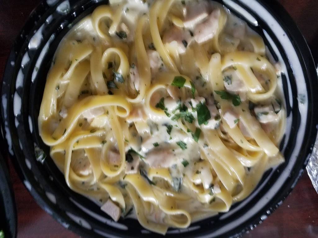 Nancys Pizza | restaurant | 1566, 210 N Weber Rd, Bolingbrook, IL 60440, USA | 6306790700 OR +1 630-679-0700