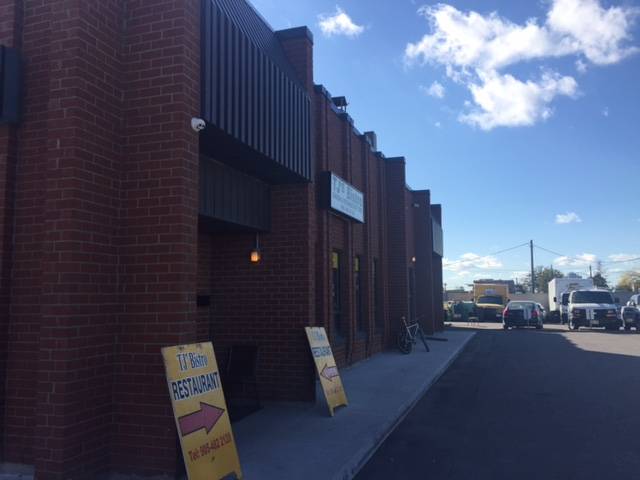 TJs Bistro | restaurant | 101 Freshway Dr, Concord, ON L4K 1R9, Canada | 9054822128 OR +1 905-482-2128