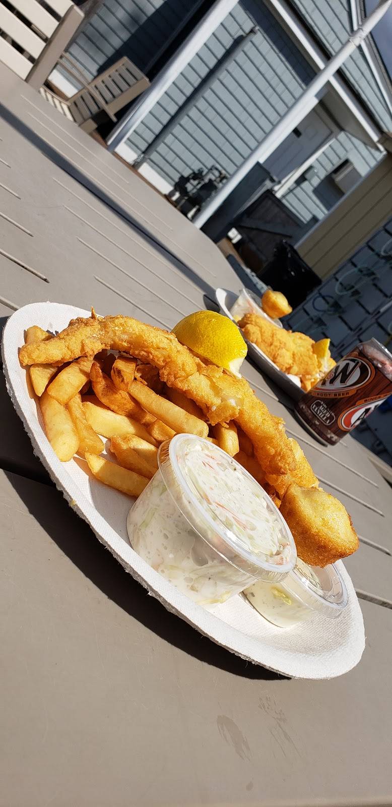 East Wind Lobster and Grille | meal takeaway | 2 Main St, Buzzards Bay, MA 02532, USA | 5087591857 OR +1 508-759-1857