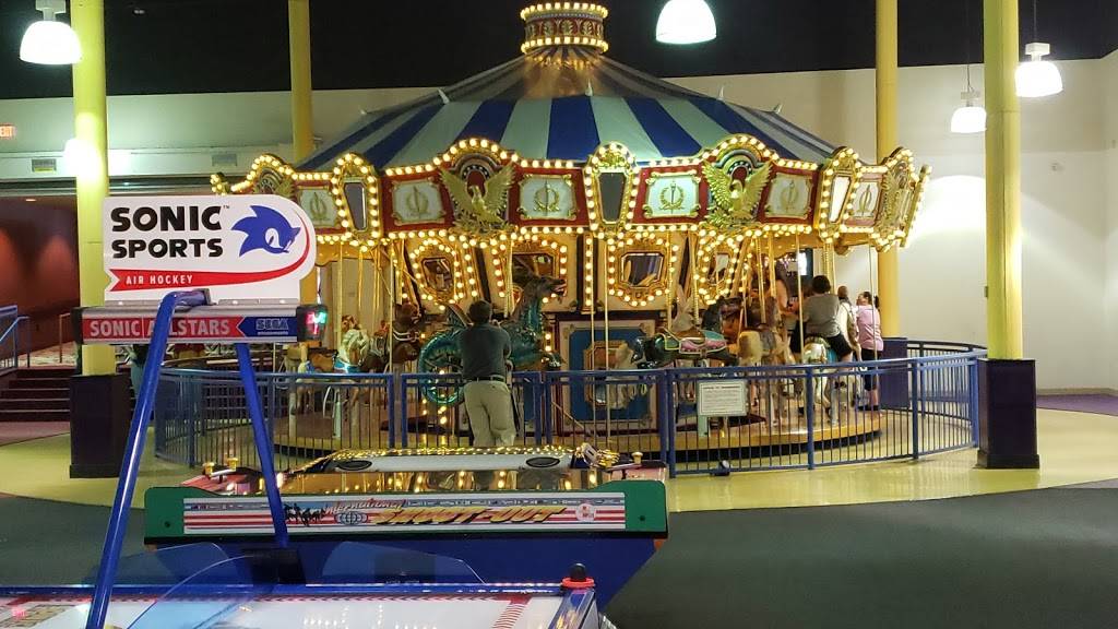 Funset Boulevard | restaurant | 3916 W College Ave, Appleton, WI 54914, USA | 9209930909 OR +1 920-993-0909