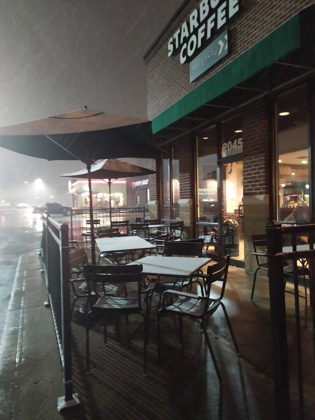 Starbucks | cafe | 2045 Shadeland Ave, Indianapolis, IN 46219, USA | 3173538871 OR +1 317-353-8871