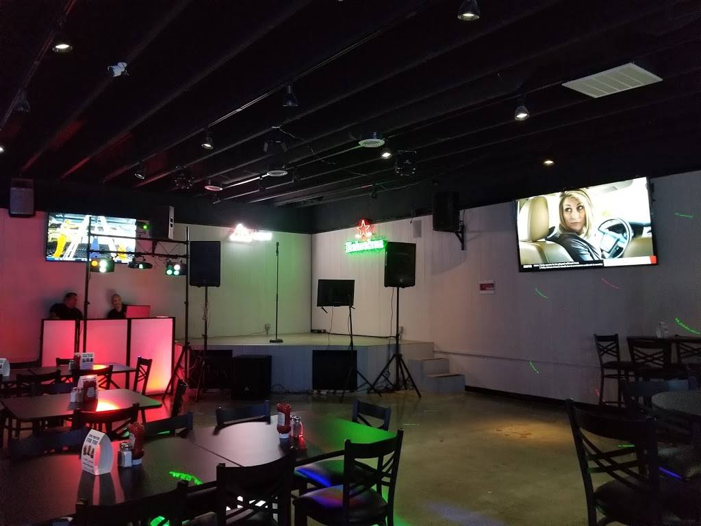 Dinos Sports Bar & Grill | restaurant | 17296 Beach Blvd, Huntington Beach, CA 92647, USA | 7143696063 OR +1 714-369-6063