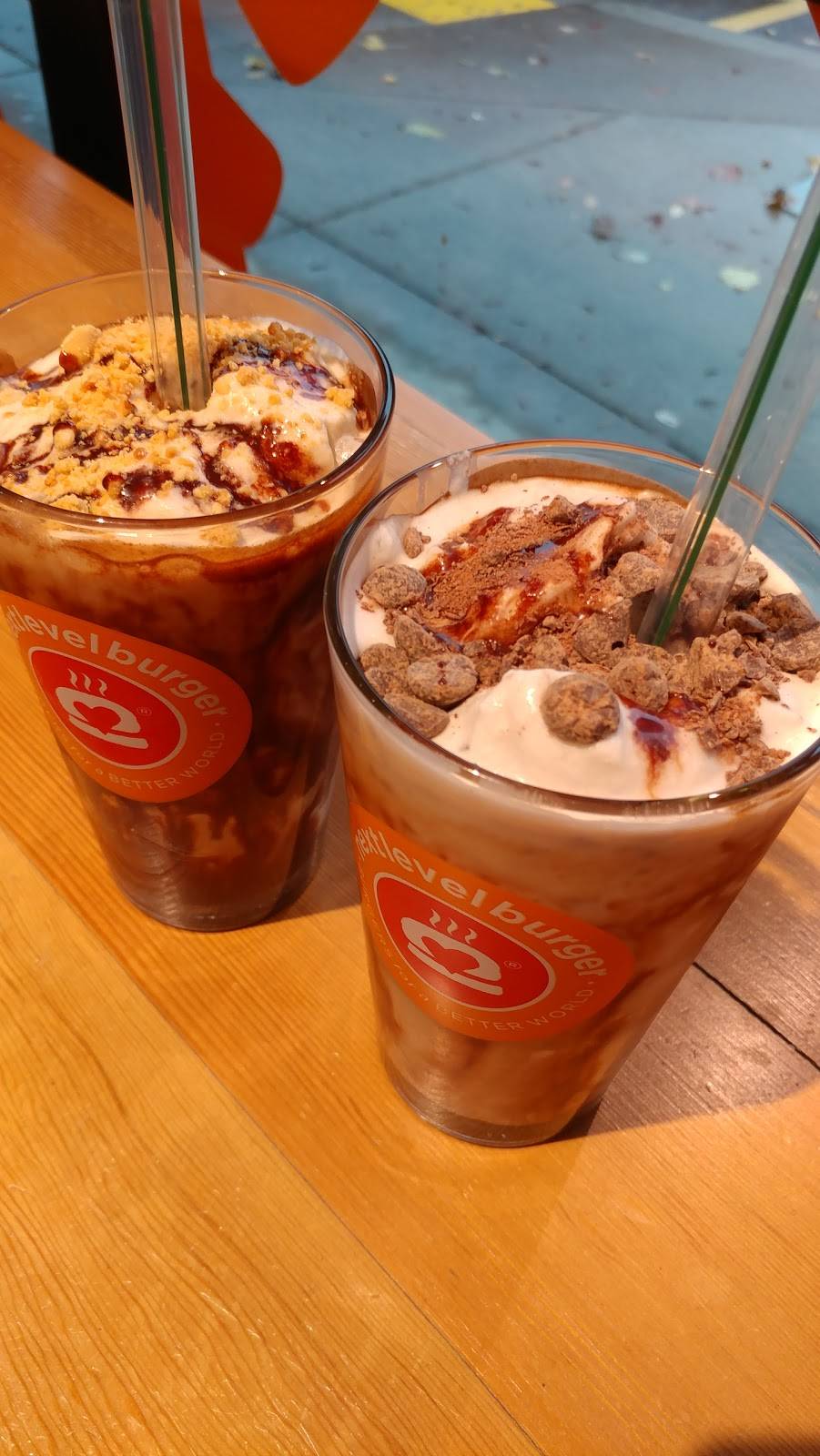 Next Level Burger Hawthorne | restaurant | 4121 SE Hawthorne Blvd, Portland, OR 97214, USA | 5037197058 OR +1 503-719-7058