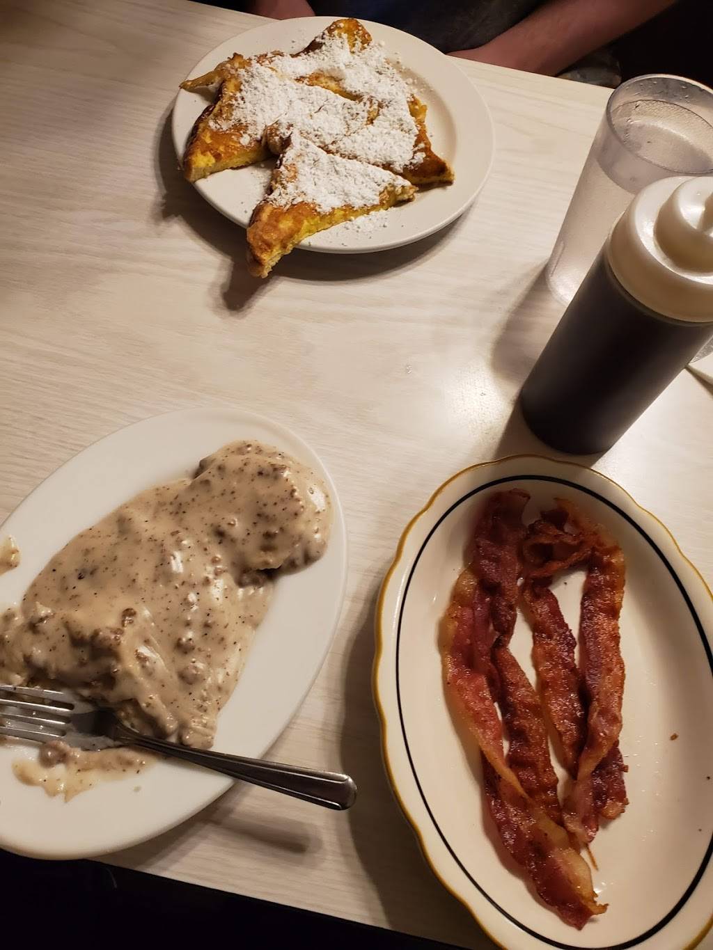 Proud Rooster Restaurant | restaurant | 345 Ludlow Ave, Cincinnati, OH 45220, USA | 5132814965 OR +1 513-281-4965