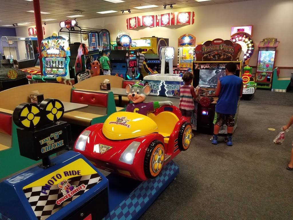 Chuck E. Cheese | restaurant | 3671 28th St SE, Grand Rapids, MI 49512, USA | 6169427993 OR +1 616-942-7993