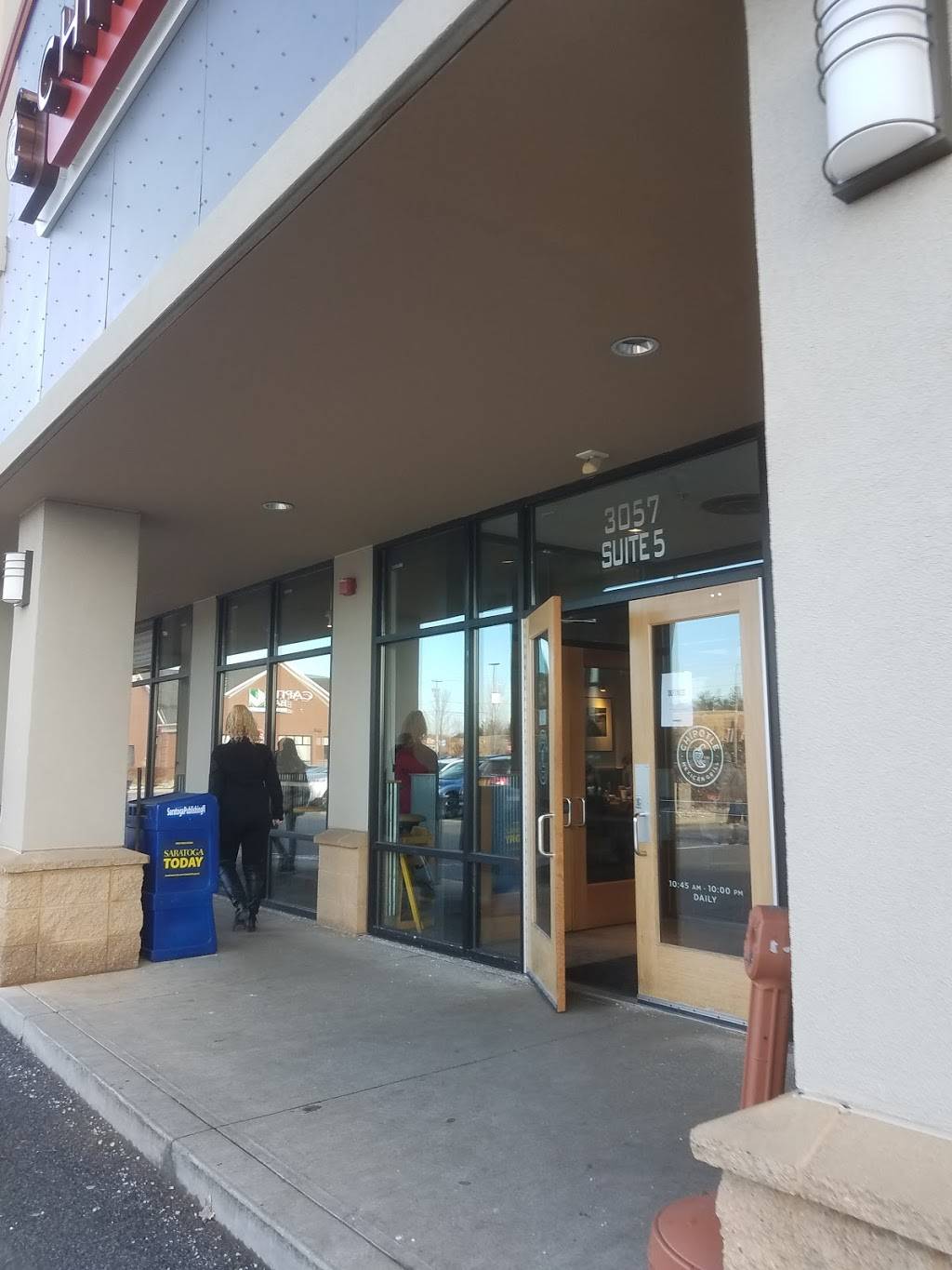 Chipotle Mexican Grill | restaurant | 3057 NY-50 Ste 5, Saratoga Springs, NY 12866, USA | 5185870478 OR +1 518-587-0478