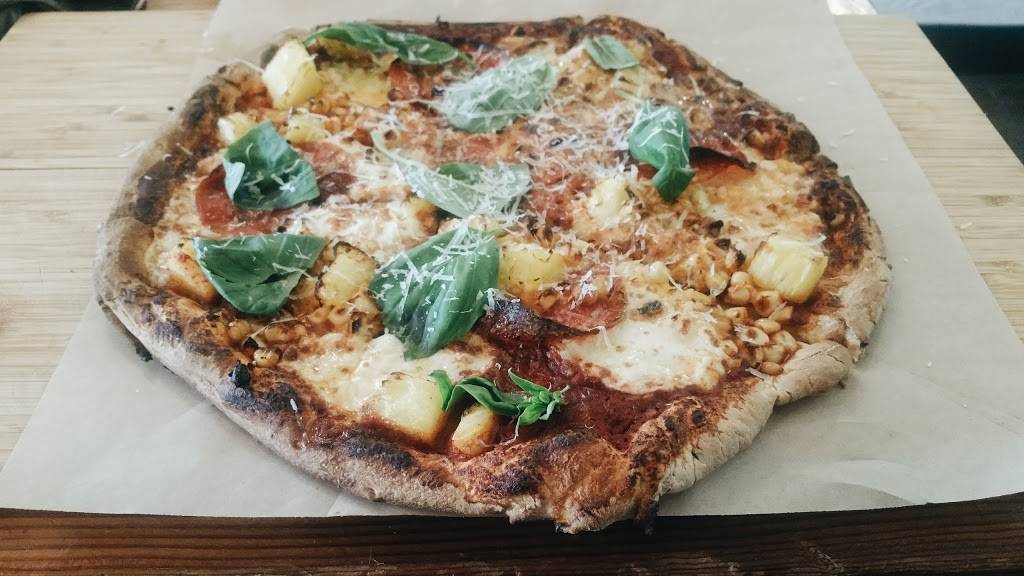 Snap Custom Pizza | restaurant | 1504 Sansom St, Philadelphia, PA 19102, USA | 2155685000 OR +1 215-568-5000