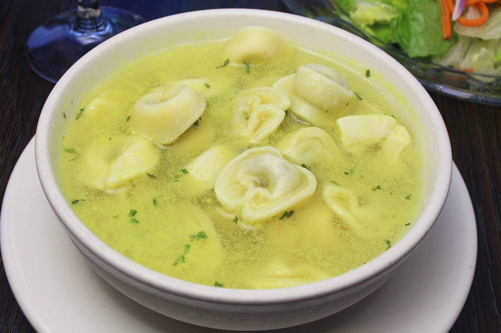 Napoli Restaurant & Pizzeria | restaurant | 1633 Bay St, Springfield, MA 01109, USA | 4137833986 OR +1 413-783-3986