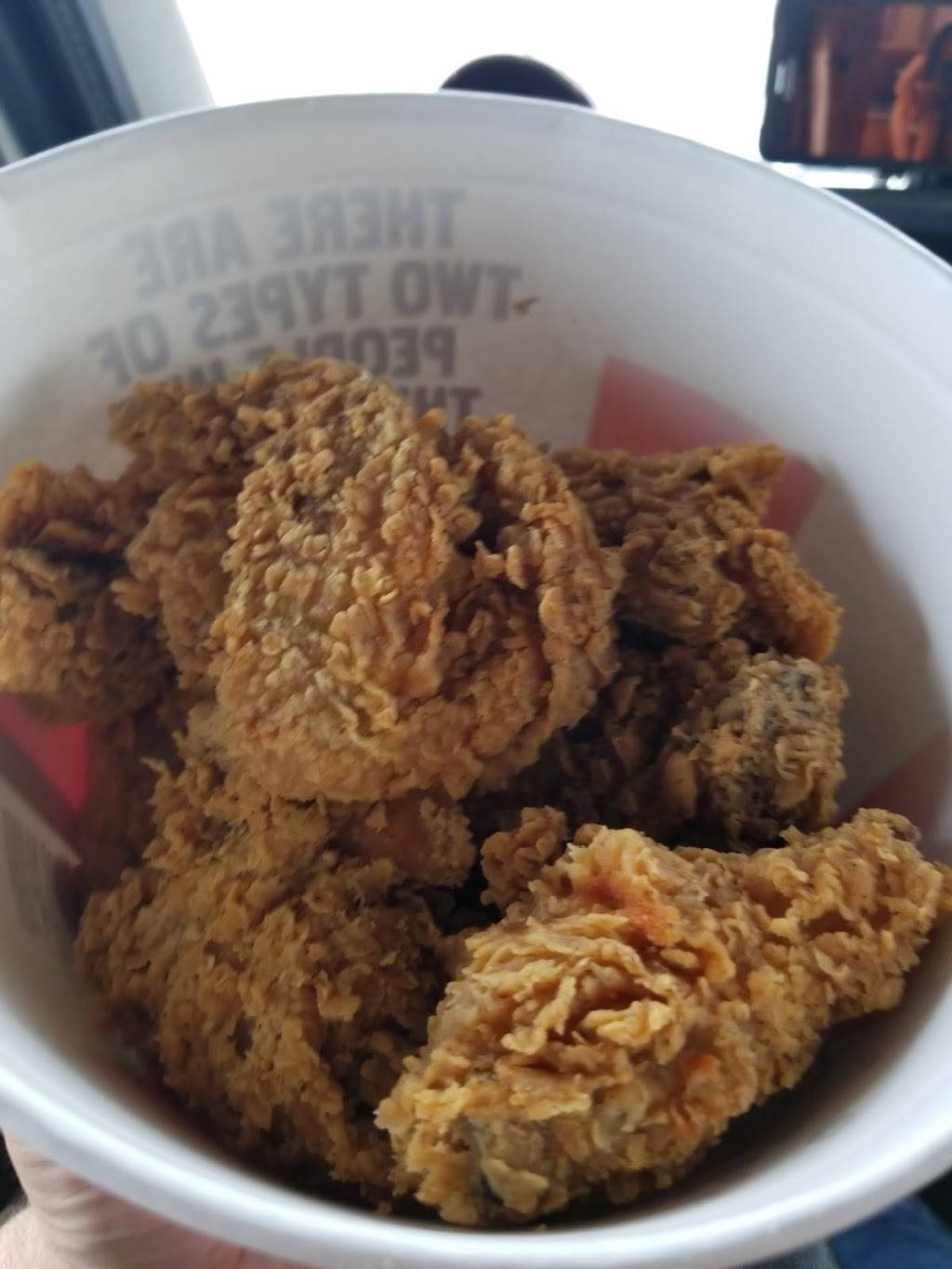KFC | restaurant | 1706 W Market St, Bloomington, IL 61701, USA | 3098298932 OR +1 309-829-8932
