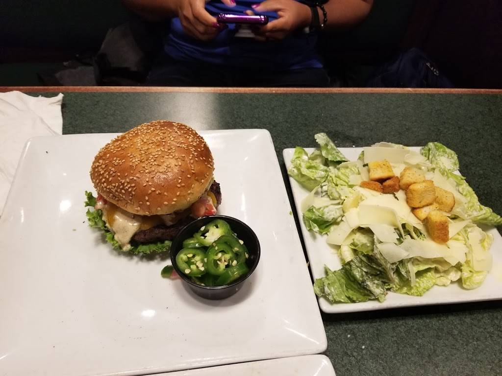 The Greene Turtle Sports Bar & Grille | restaurant | 7879 Heneska Loop, Alexandria, VA 22315, USA | 7039710200 OR +1 703-971-0200