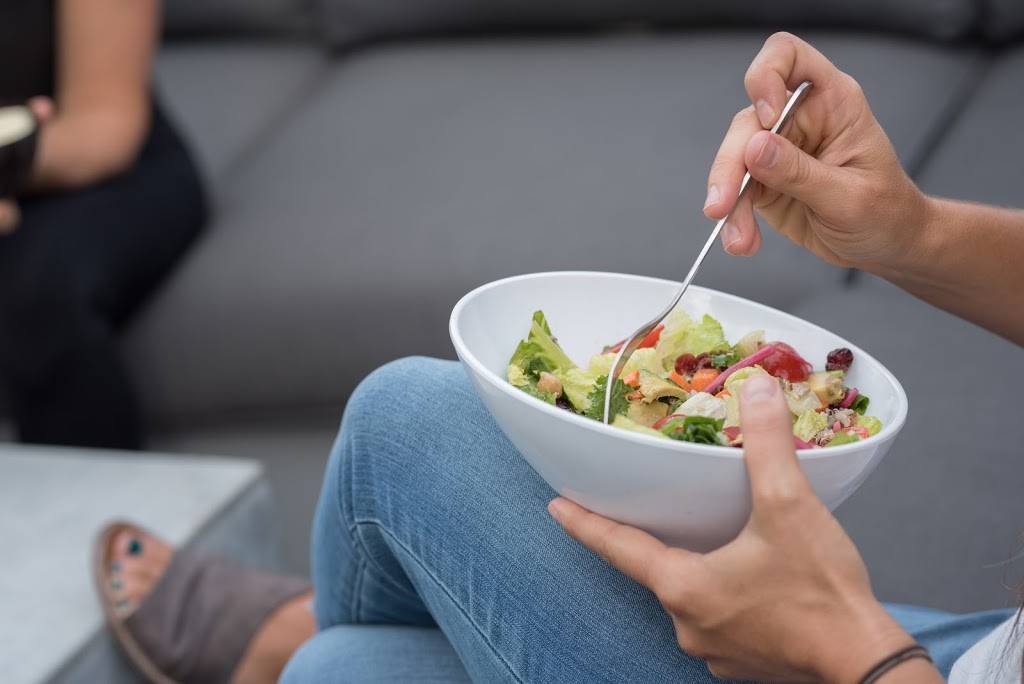 Juice Palm: 8th St Market | restaurant | 801 SE 8th St #47, Bentonville, AR 72712, USA | 4792684062 OR +1 479-268-4062