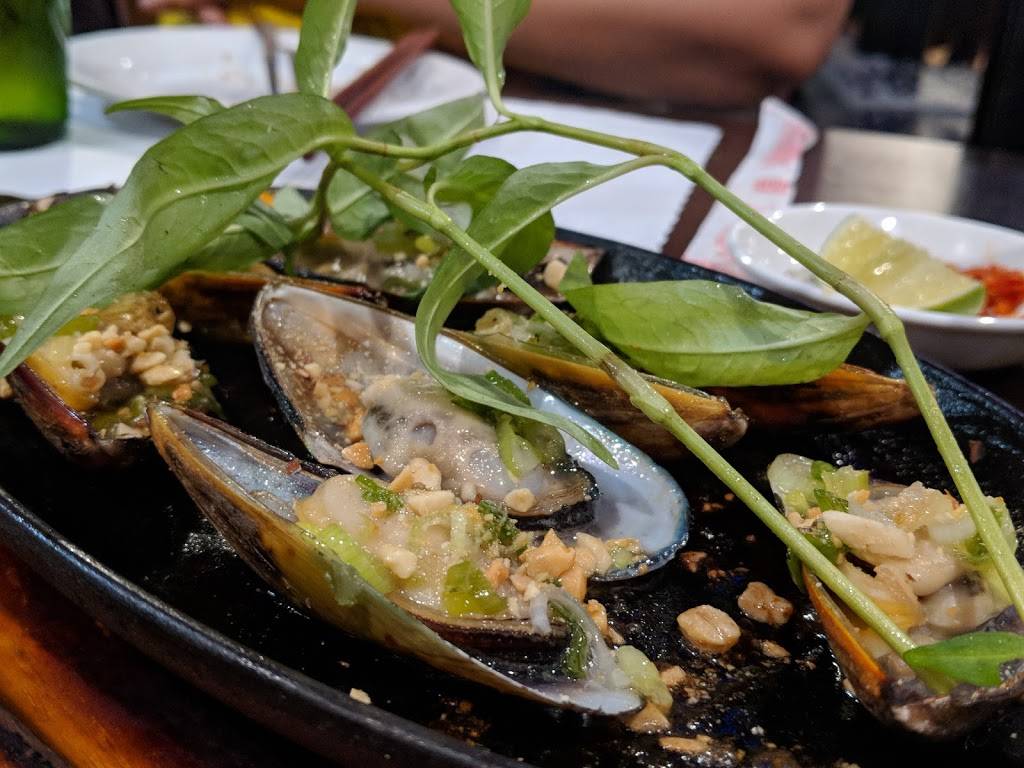 Dong Que Restaurant | restaurant | 2852 Alum Rock Ave, San Jose, CA 95127, USA | 4082542927 OR +1 408-254-2927