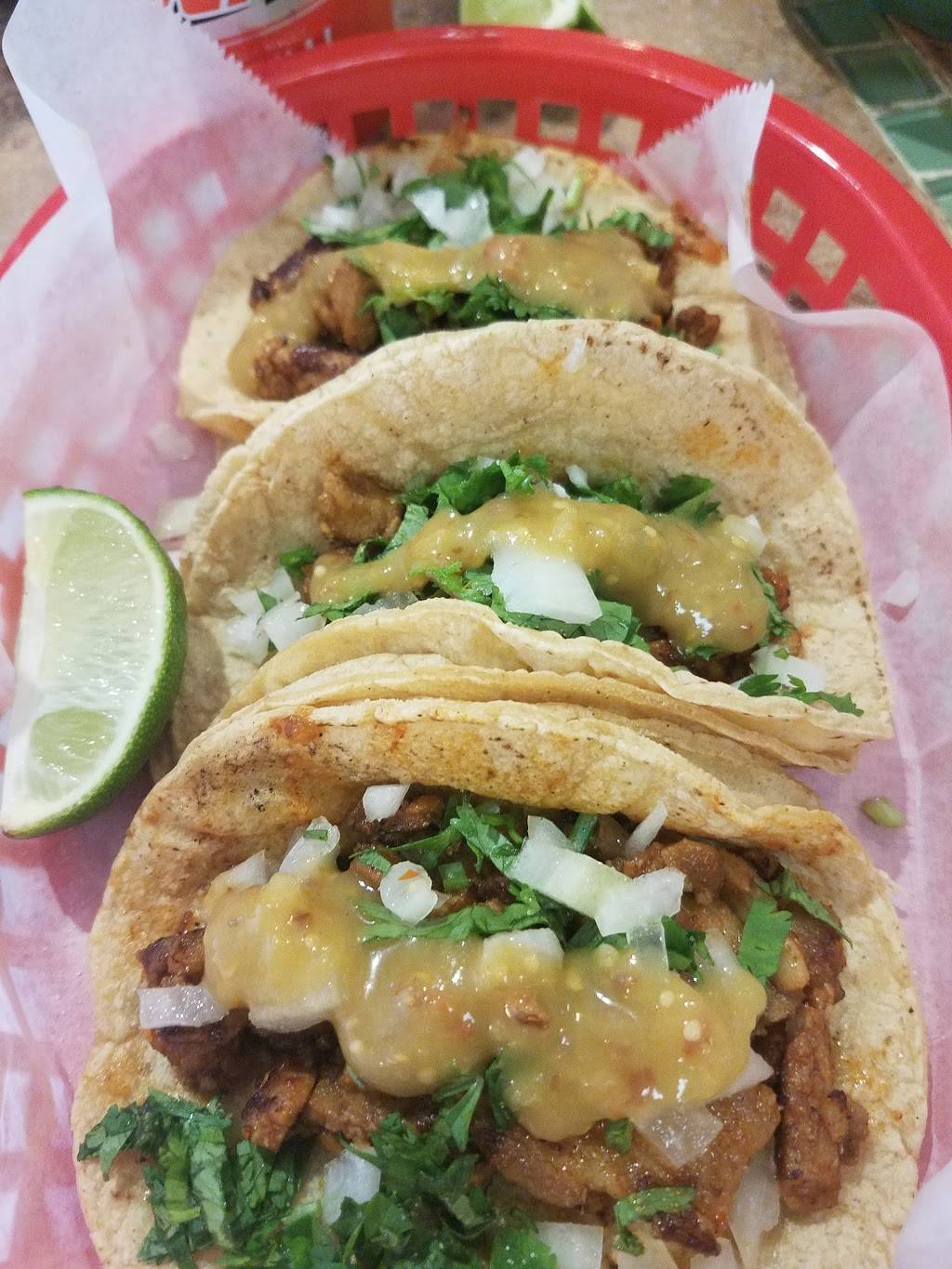 Las Tias Mexican Restaurant | restaurant | 212 Main St, West Chicago, IL 60185, USA | 6302316550 OR +1 630-231-6550