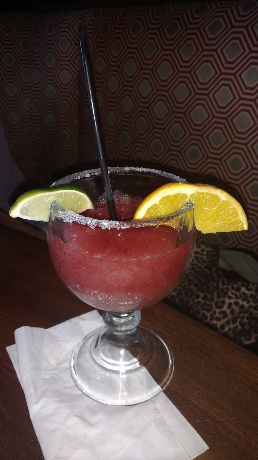 Los Tres Amigos Plymouth | restaurant | 39500 Ann Arbor Rd, Plymouth, MI 48170, USA | 7346673106 OR +1 734-667-3106