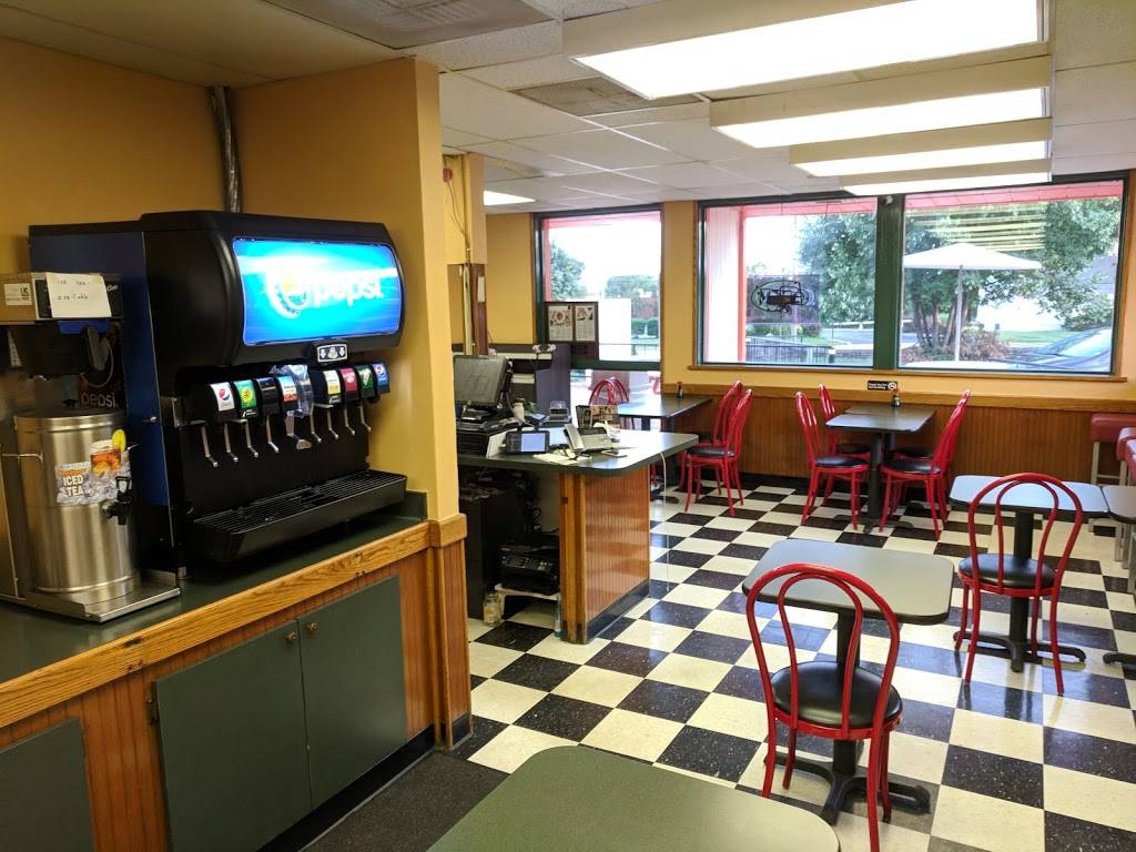 Yummi Tummi | restaurant | 3001 S Big Bend Blvd, Maplewood, MO 63143, USA | 3148333277 OR +1 314-833-3277