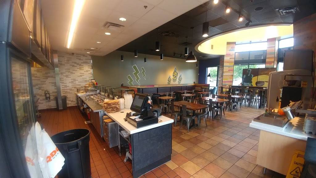 QDOBA Mexican Eats | restaurant | 1100 Collinsville Crossing Blvd, Collinsville, IL 62234, USA | 6183443757 OR +1 618-344-3757