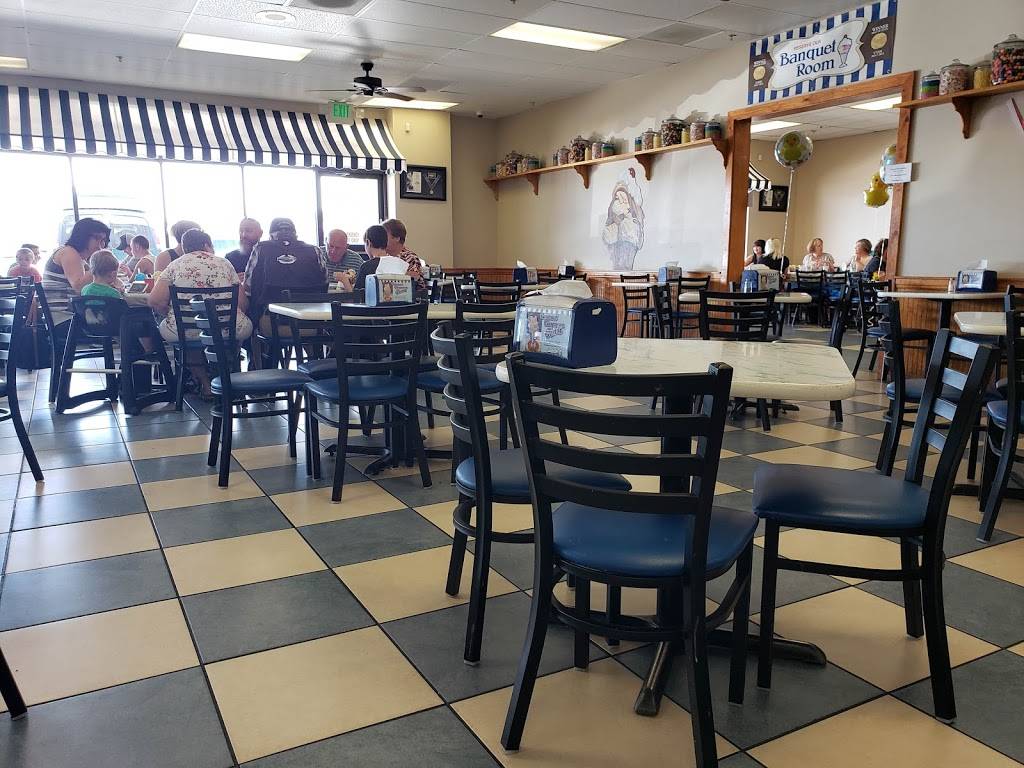 Leatherbys Family Creamery | restaurant | 1872 W 5400 S, Salt Lake City, UT 84129, USA | 8019672566 OR +1 801-967-2566