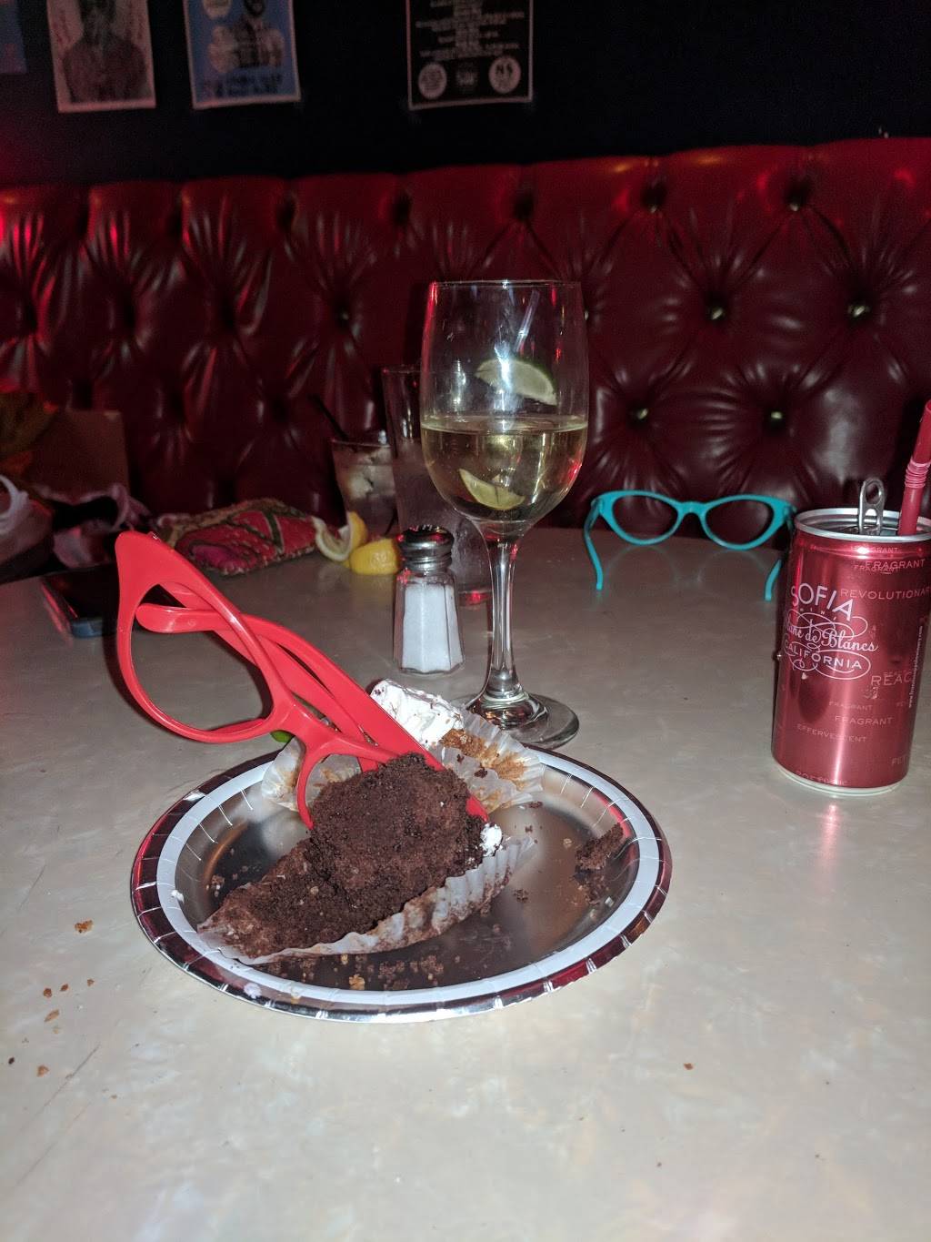 St. Marys Pub | restaurant | 3845 Mission St, San Francisco, CA 94110, USA | 4155291325 OR +1 415-529-1325