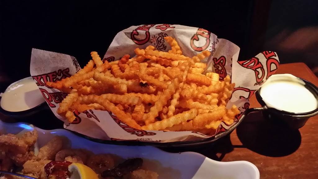 Chickies & Petes | restaurant | 3601 S Broad St, Philadelphia, PA 19148, USA | 2152185001 OR +1 215-218-5001