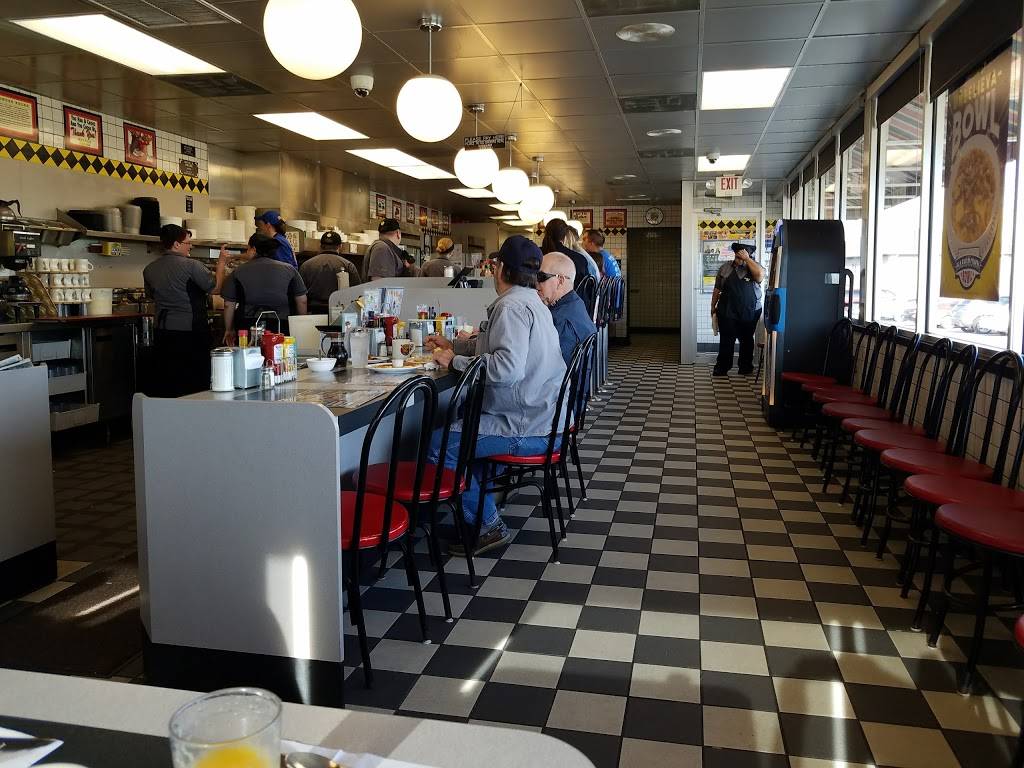 Waffle House | meal takeaway | 2701 S Providence Rd, Columbia, MO 65203, USA | 5734491515 OR +1 573-449-1515