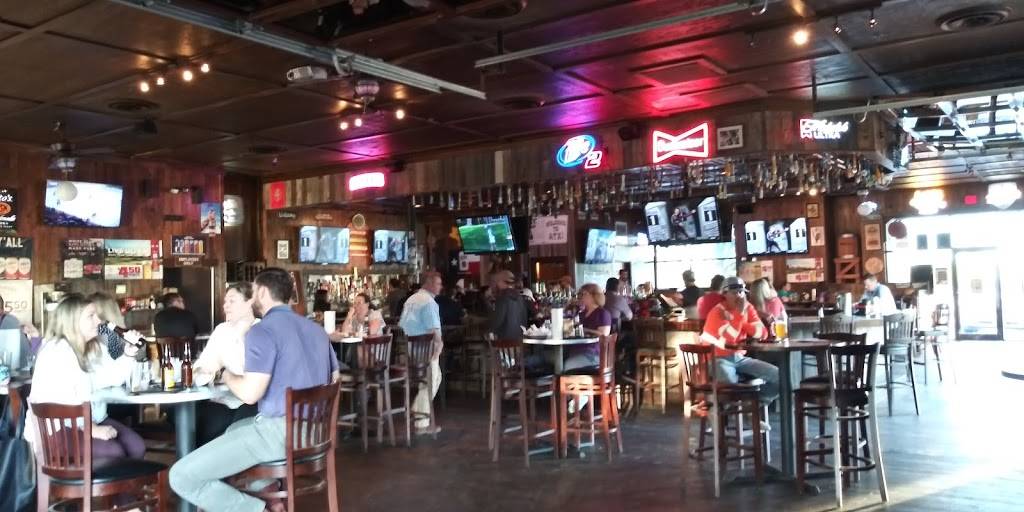 Woody’s Tavern & Grill | restaurant | 12801 Shops Pkwy #100, Bee Cave, TX 78738, USA | 5122638374 OR +1 512-263-8374